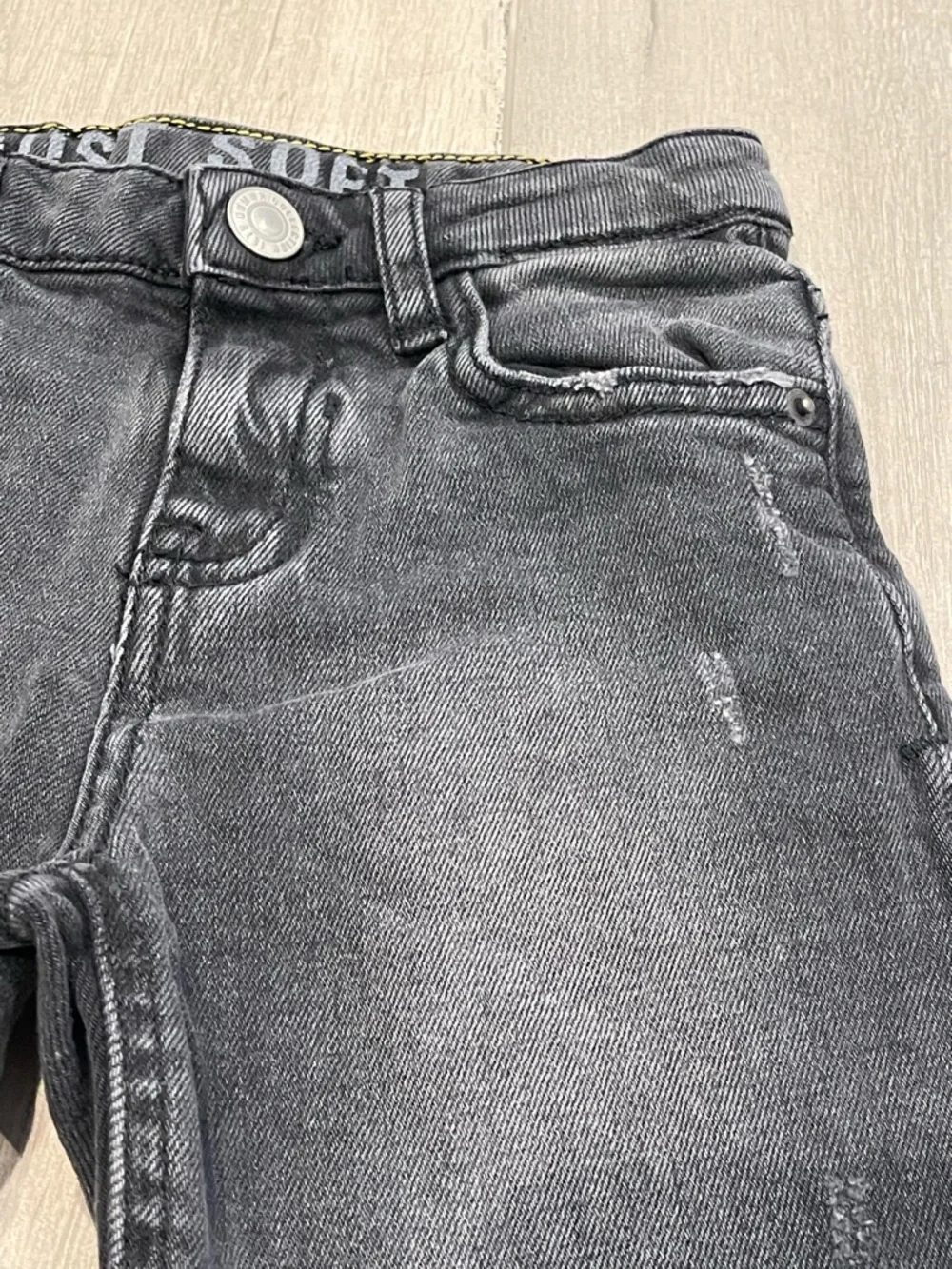 ZARA Boys Black Denim Shorts Distressed Stretch Slim Fit Size 7 (122 cm)